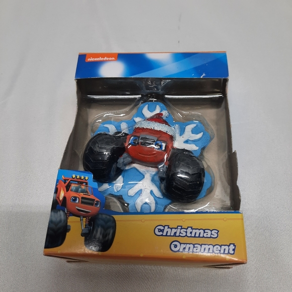 NIB Nickelodeon Blaze Snowflake & Santa Hat 2017  Viacom Int'l - Picture 5 of 6